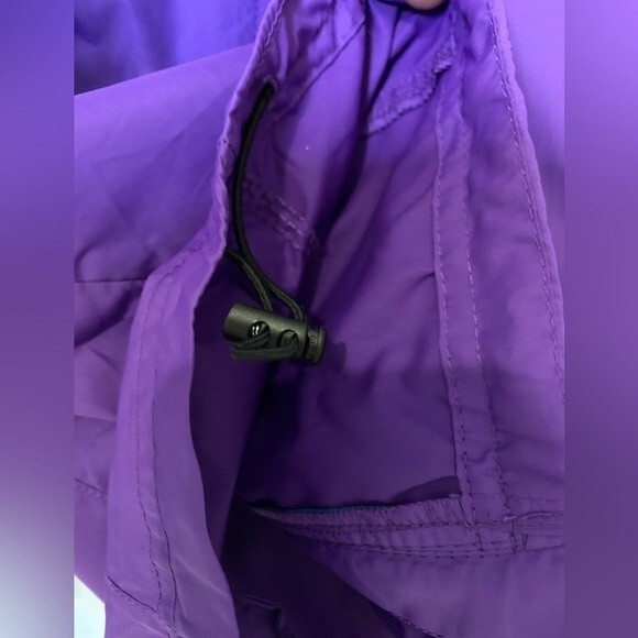 Asics  purple rain jacket. Size Small. Excellent condition! - Picture 9 of 10